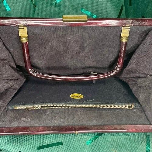 Vintage Burgundy Handbag with Sturdy Handle 8