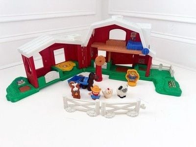 Vintage 1999 Fisher-Price Farm House Playset w/Figures and Sounds! Working! 1