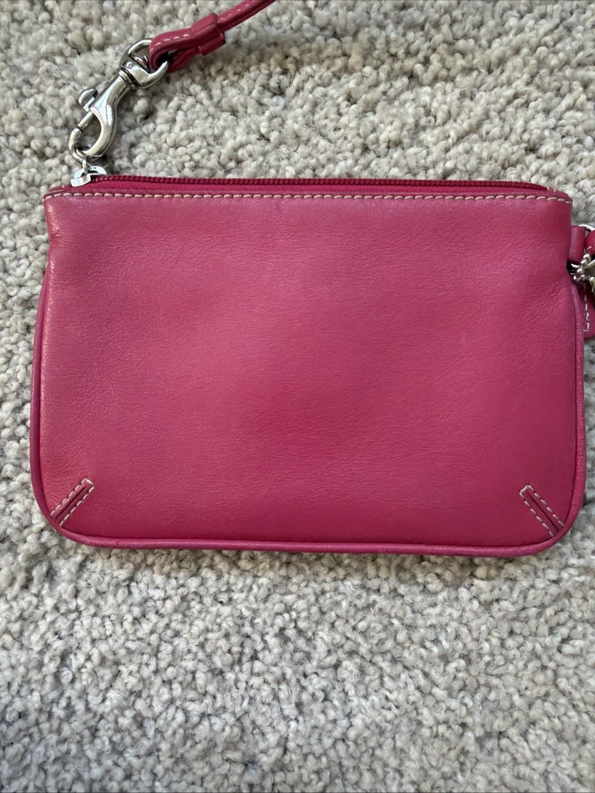 Coach Leather Corner Zip Wristlet Coin Wallet Magenta Pink Charm EUC 5