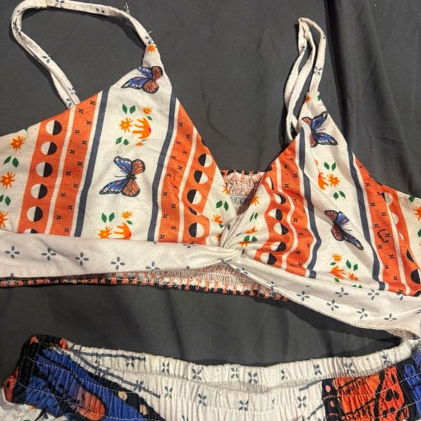 Women’s L Butterfly Pajama Set Sleeveless V-Neck Bralette Top Drawstring Pants