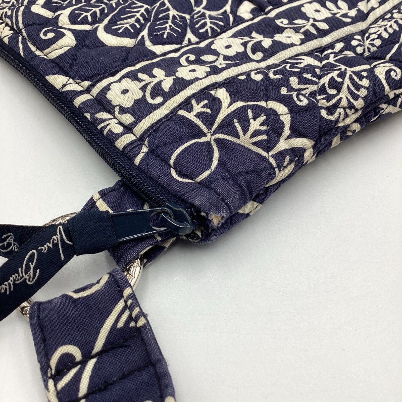 Vera Bradley Hipster Crossbody “Twirly Birds” Navy Blue Retired Pattern 11