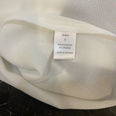 Women's White Round-Neck Tulip Sleeve Blouse Top Small 9