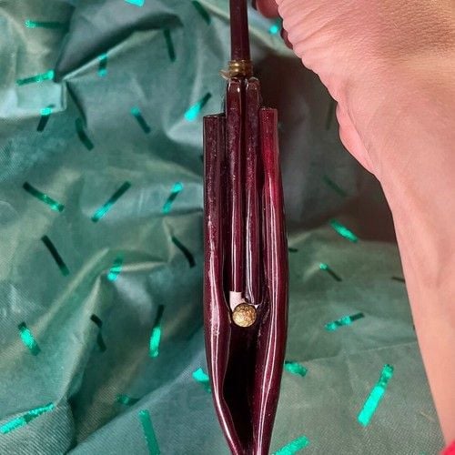 Vintage Burgundy Handbag with Sturdy Handle 5