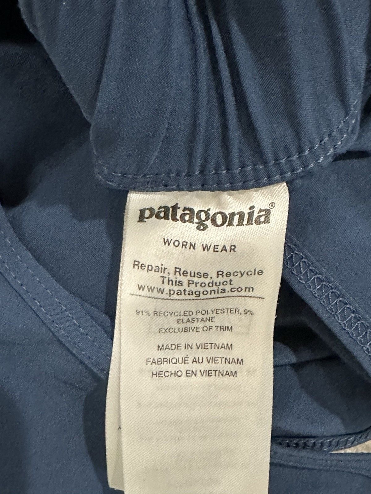 Patagonia Fleetwith Romper Womens Medium V-Neck Drawstring Stretch Waist 12