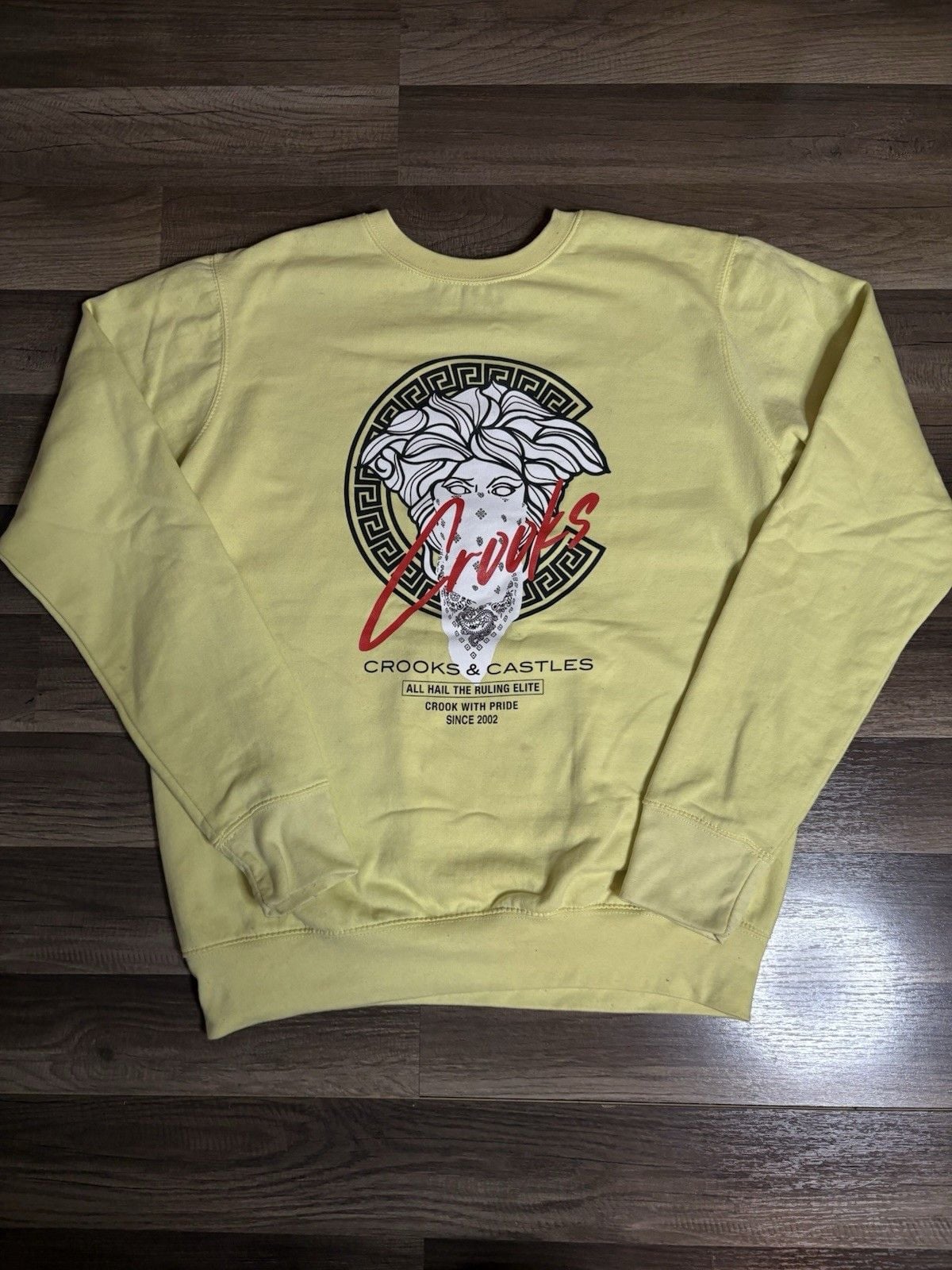 Rare Crooks & Castles Medusa Sweatshirt Yellow Crewneck Mens Size Large 2