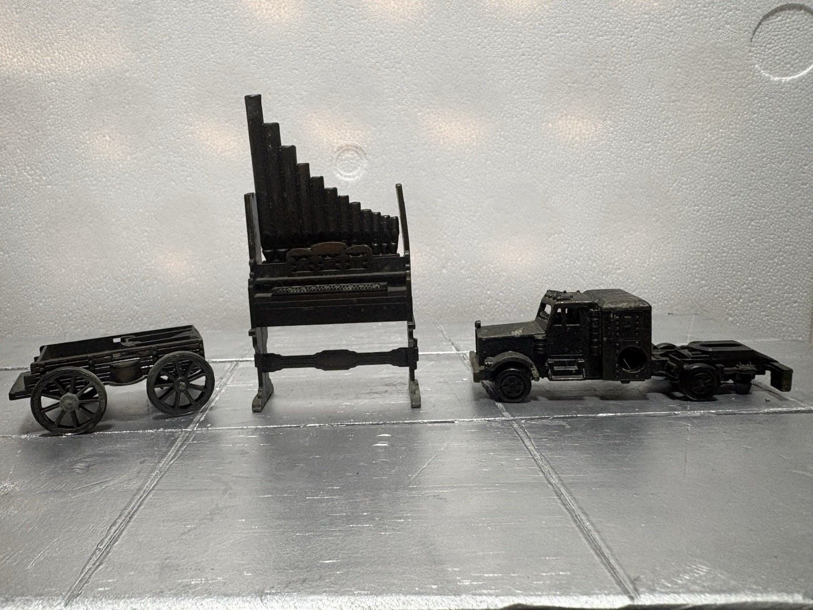 Lot of 3 Vintage Die Cast Metal Pencil Sharpeners Organ Wagon Semi Truck 1