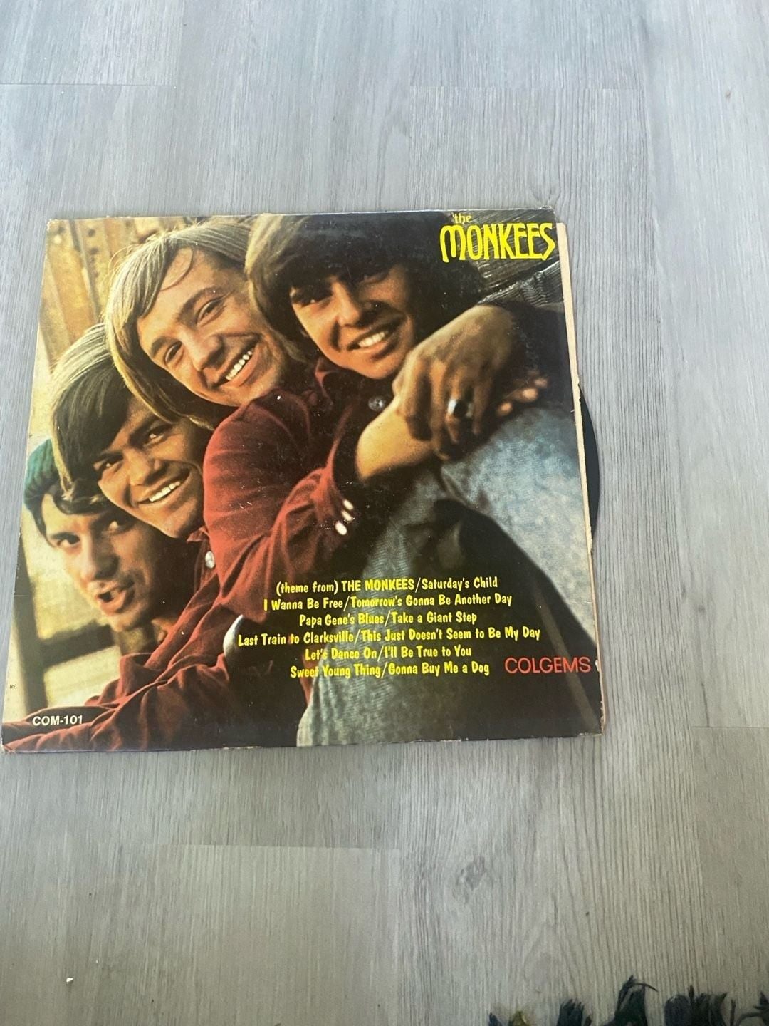 The Monkees (COM -101) 1966 Colgems Vinyl LP 1
