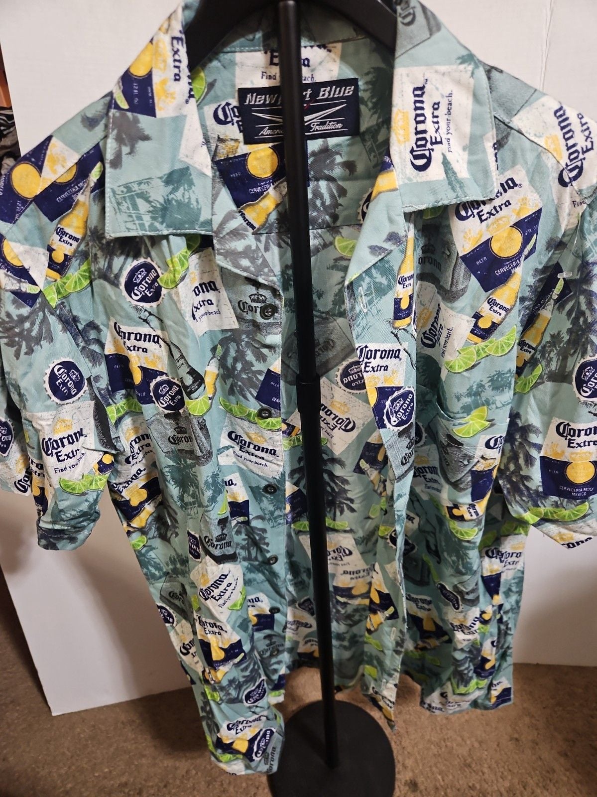 Newport Blue Corona Extra Hawaiin Button Up Shirt M 2