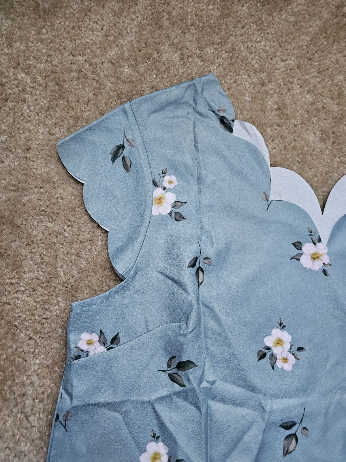 SHEIN Curve 1XL Blue Floral Blouse Scalloped V Neck Cap Sleeve Plus Size 2