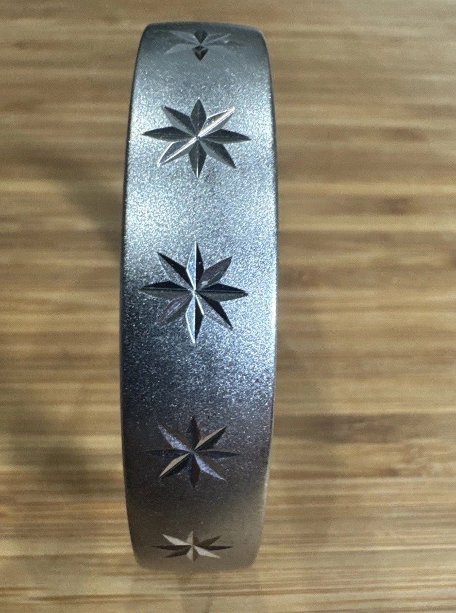 Wide Silver Tone Starburst Bangle Bracelet Atomic Celestial Wizard Halloween 2