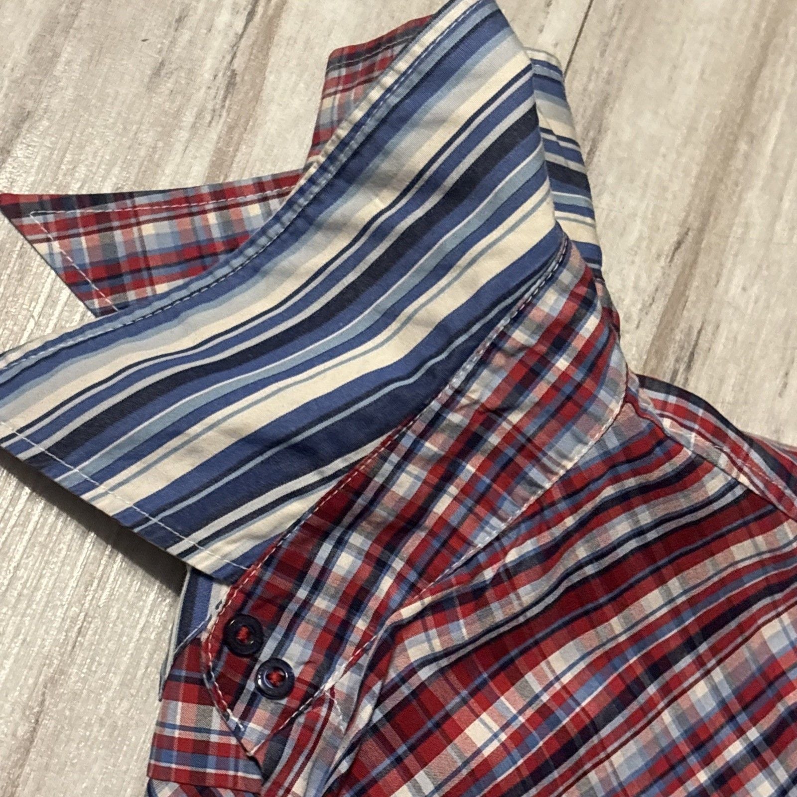 Tommy Hilfiger Women Long Sleeve Button-Down Shirt Size XL blue and maroon 7
