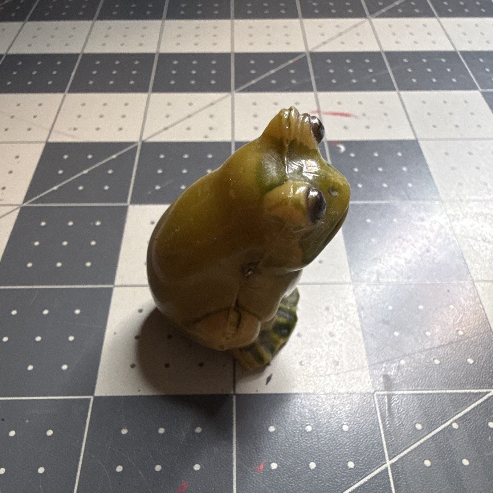 Green Porcelain Frog Figurine Collectible Decor Marked Hong Kong 2
