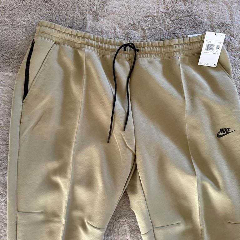 NWT Nike Women's Standard Fit Mid Rise Jogger Pants size 3X relaxed 6