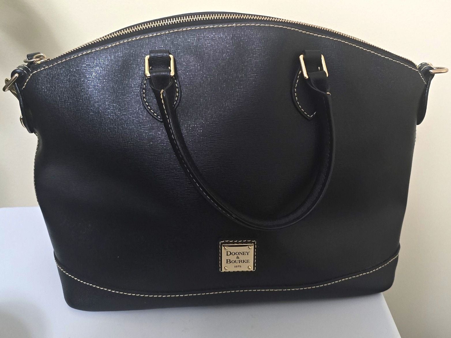 Dooney & Bourke Large Domed Leather Satchel Zip Detachable Strap Lucca Bag Purse 2