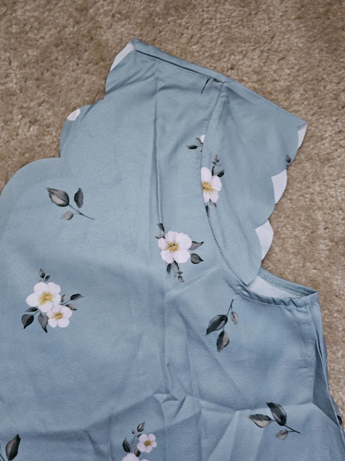 SHEIN Curve 1XL Blue Floral Blouse Scalloped V Neck Cap Sleeve Plus Size 8