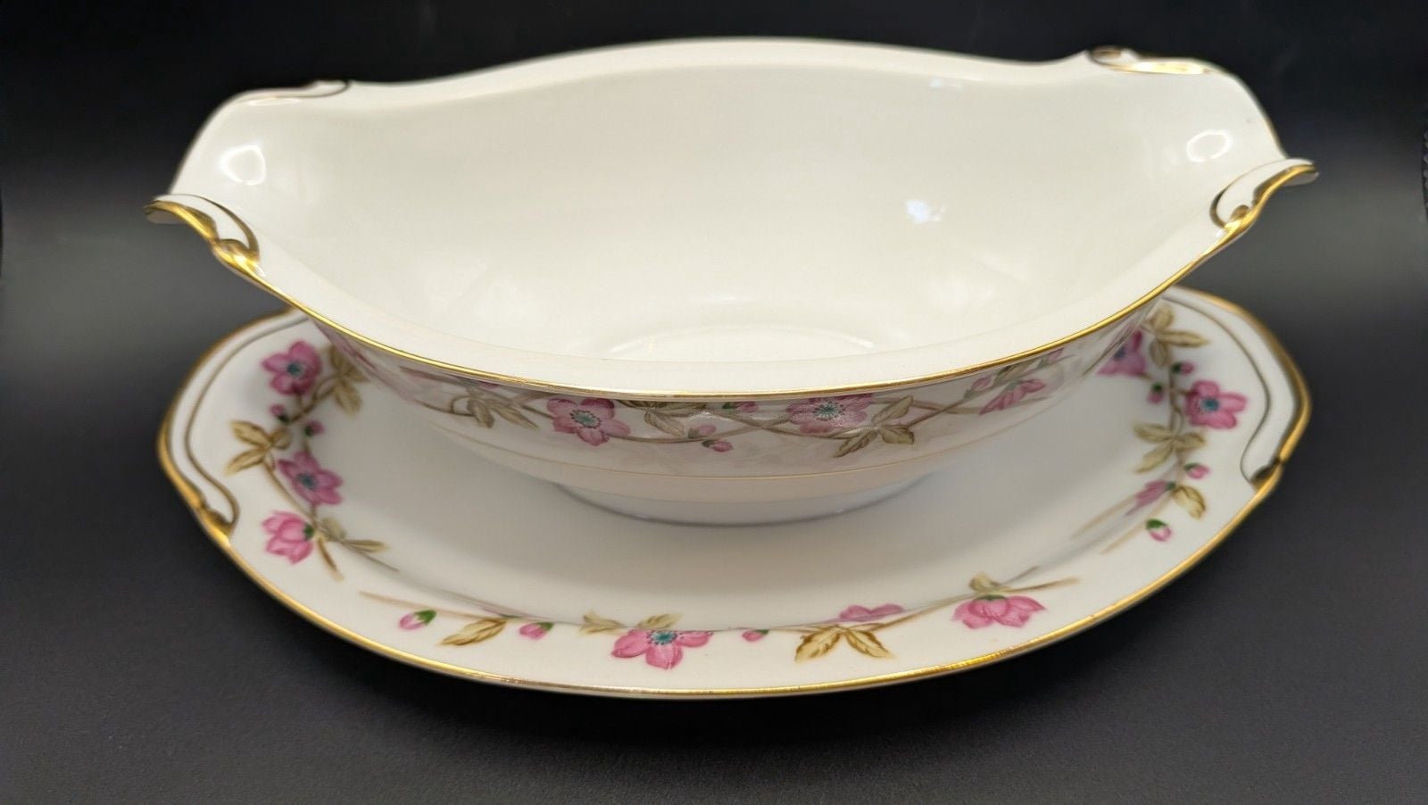 Valmont China Briar Rose Pattern Gravy Boat Attached Underplate Gold Trim 2