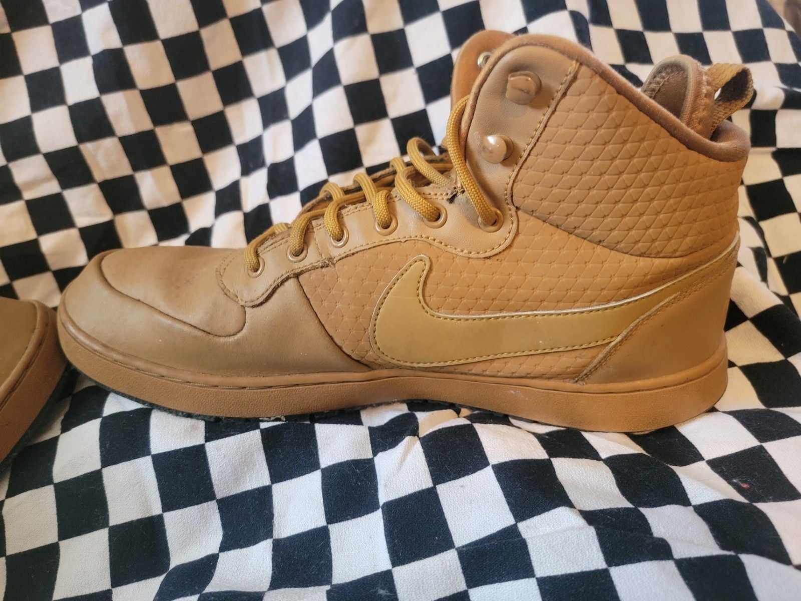 Nike SF Air Force 1 Mid Wheat Men’s 12 Tan High Top 5