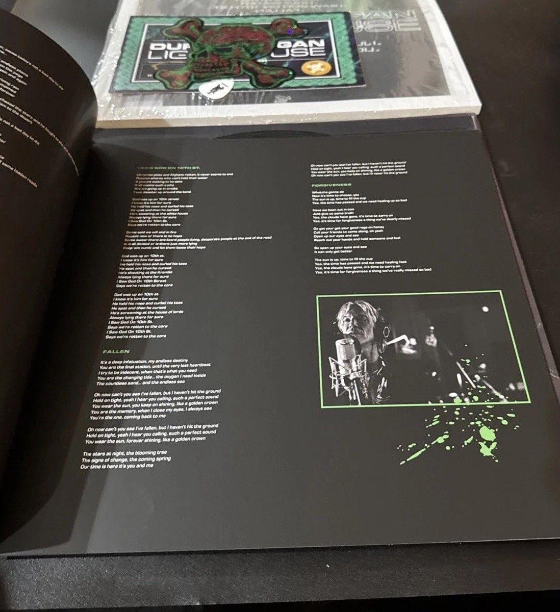Duff McKagan Lighthouse GREEN VINYL LP /300 SIGNED COA Limited Guns N Roses 9