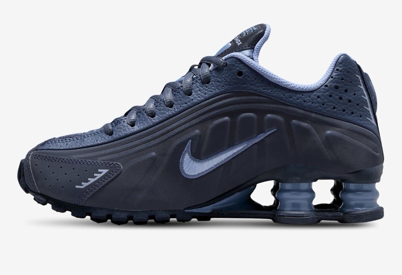 Nike Shox R4 (GS) Obsidian/Aluminum Low Top Lace Up US 5 IM6973-451 4