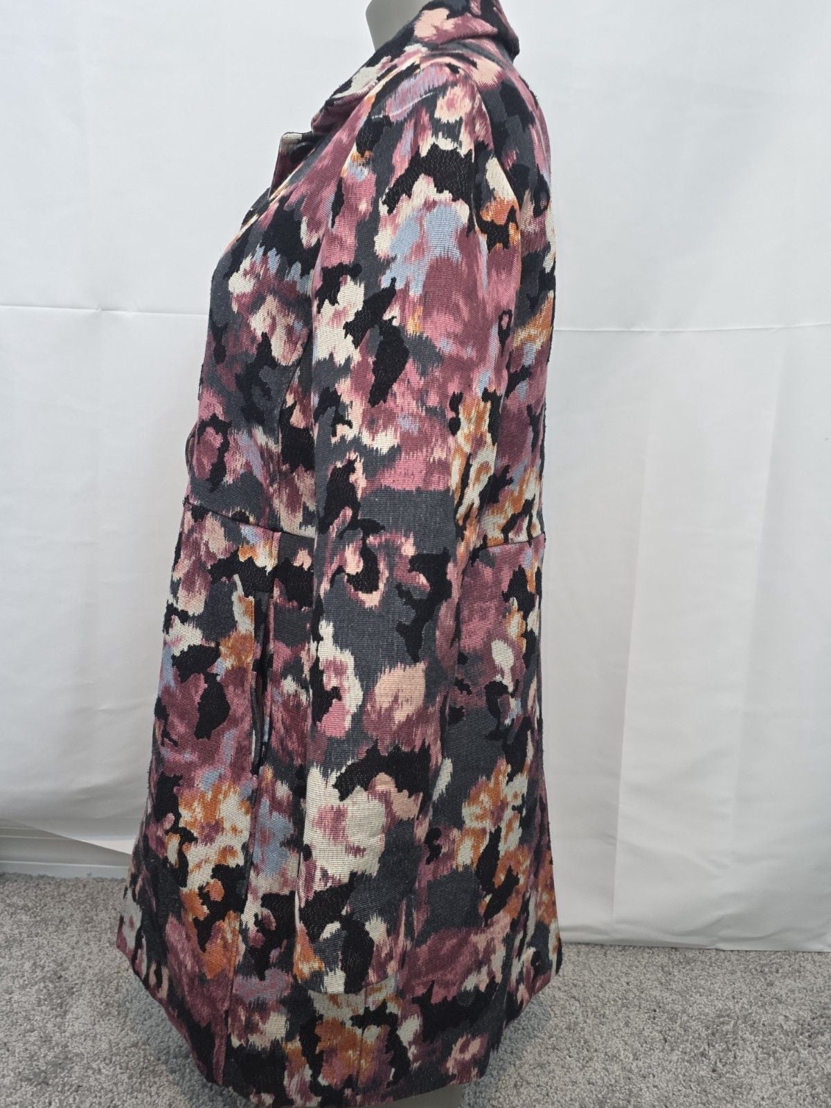 Chico's Women's NWT Modern Topper Jacket Floral Ikat Print Black Sz 1 US 8/10 3