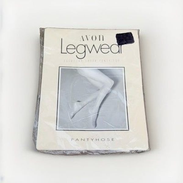 Vintage 1983 Deadstock Avon Legwear Everyday Sheer Pantyhose Ivory Size B USA