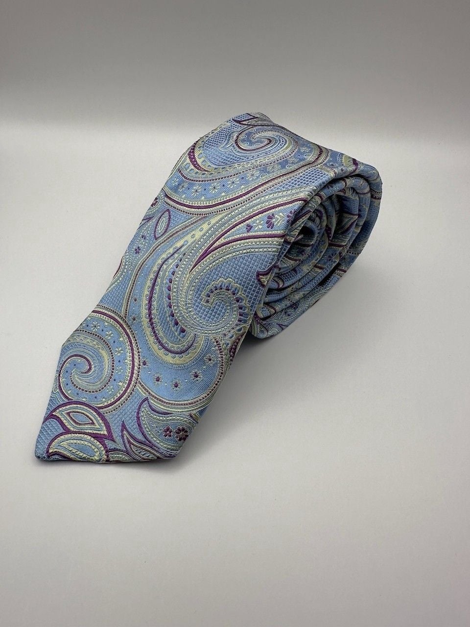 Ted Baker London Light Blue Paisley 100% Silk Neck Tie Designer Preppy USA 1