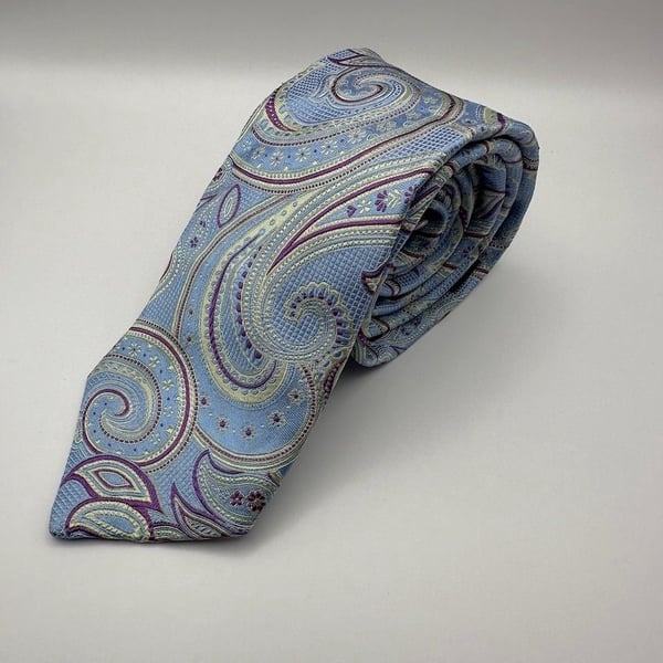 Ted Baker London Light Blue Paisley 100% Silk Neck Tie Designer Preppy USA