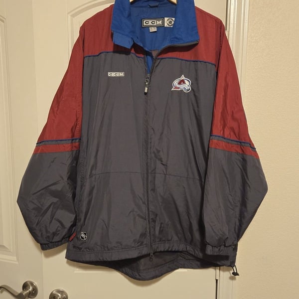 Vintage NHL Colorado Avalanche Full-Zip Jacket CCM Size XL Roy Sakic
