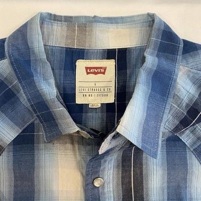 Levi’s Men's Classics Short Sleeve Button-Down Plaid Shirt Size L 3