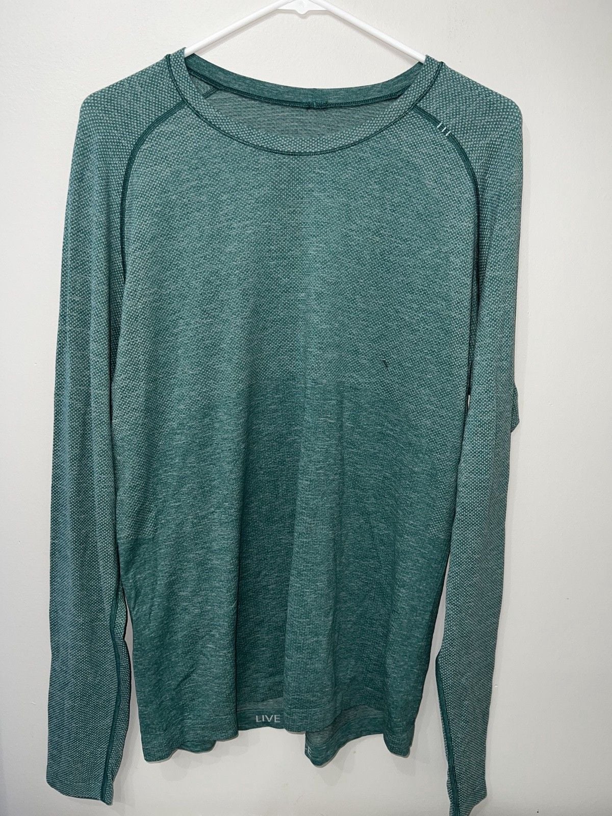 Lululemon Shirt Mens Medium M Green Metal Vent Tech Long Sleeve Performance 2