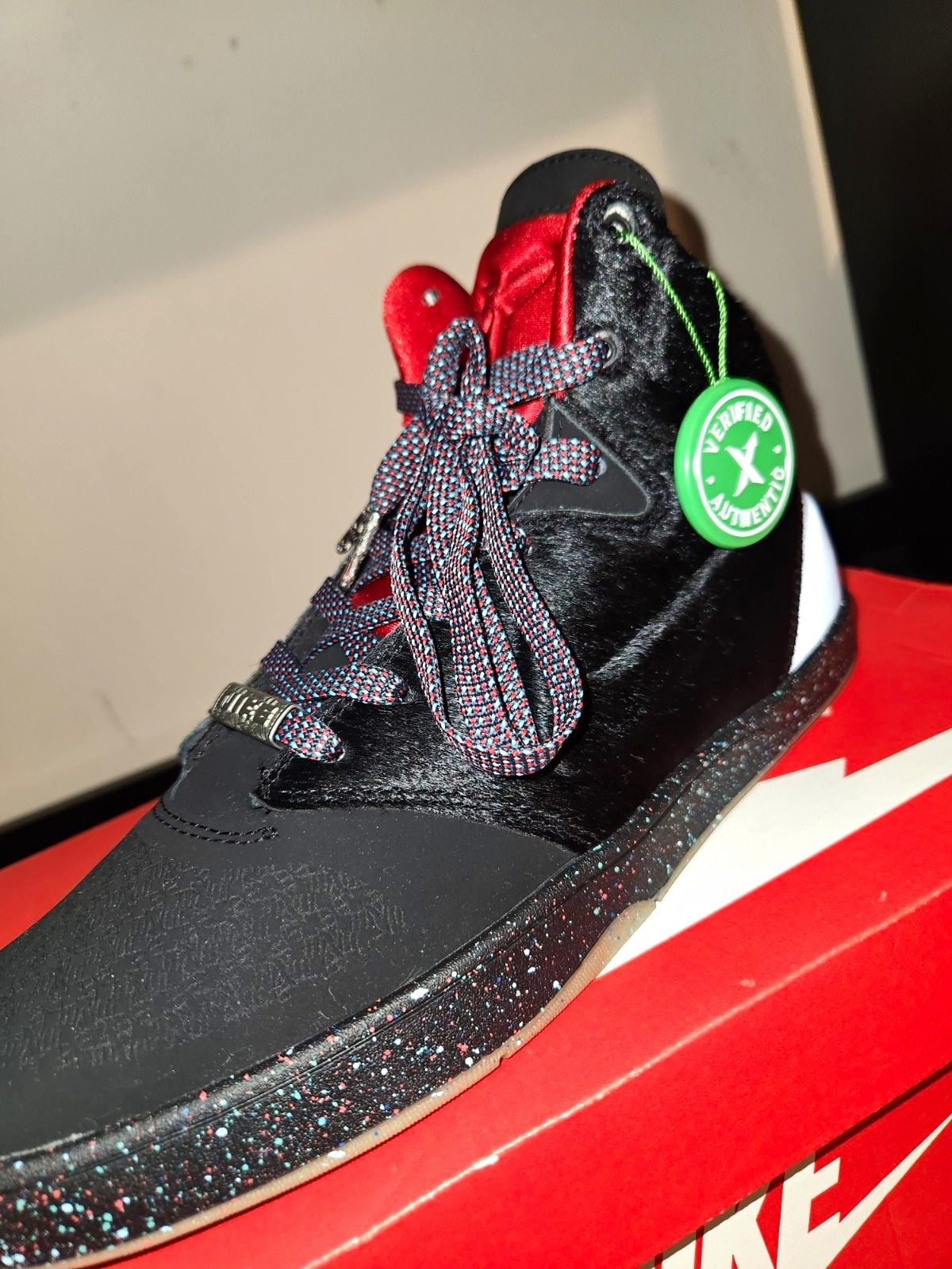Nike Kobe 9 NSW Lifestyle Year of the Horse Limited Edition Mid Top 647594-001 2