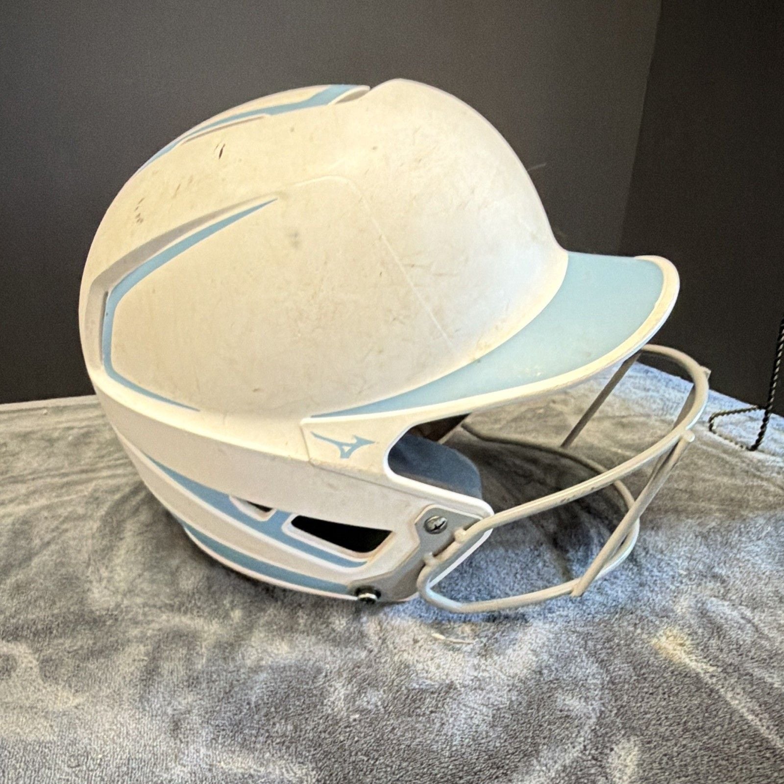 Mizuno MVP Adult G2 Full Face Batting Helmet w Face Guard6 3/4-7 3/8, Wht/Lt Blu 2