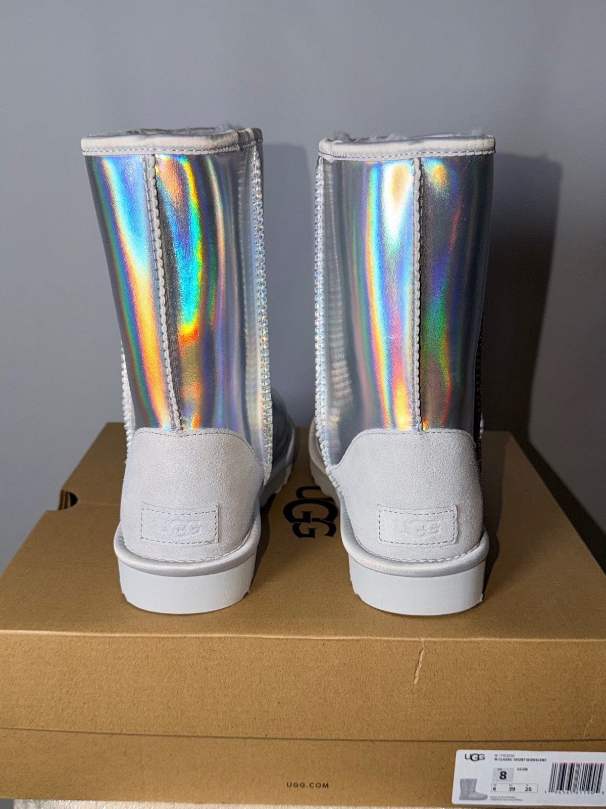 UGG Classic Short Iridescent Women's Winter Boots Size 8 4