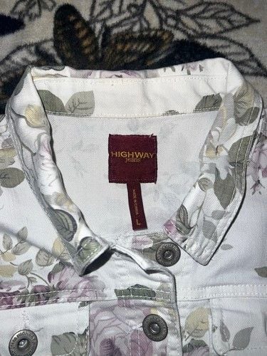 Highway Jeans Cropped Fit Floral Denim Jacket 3