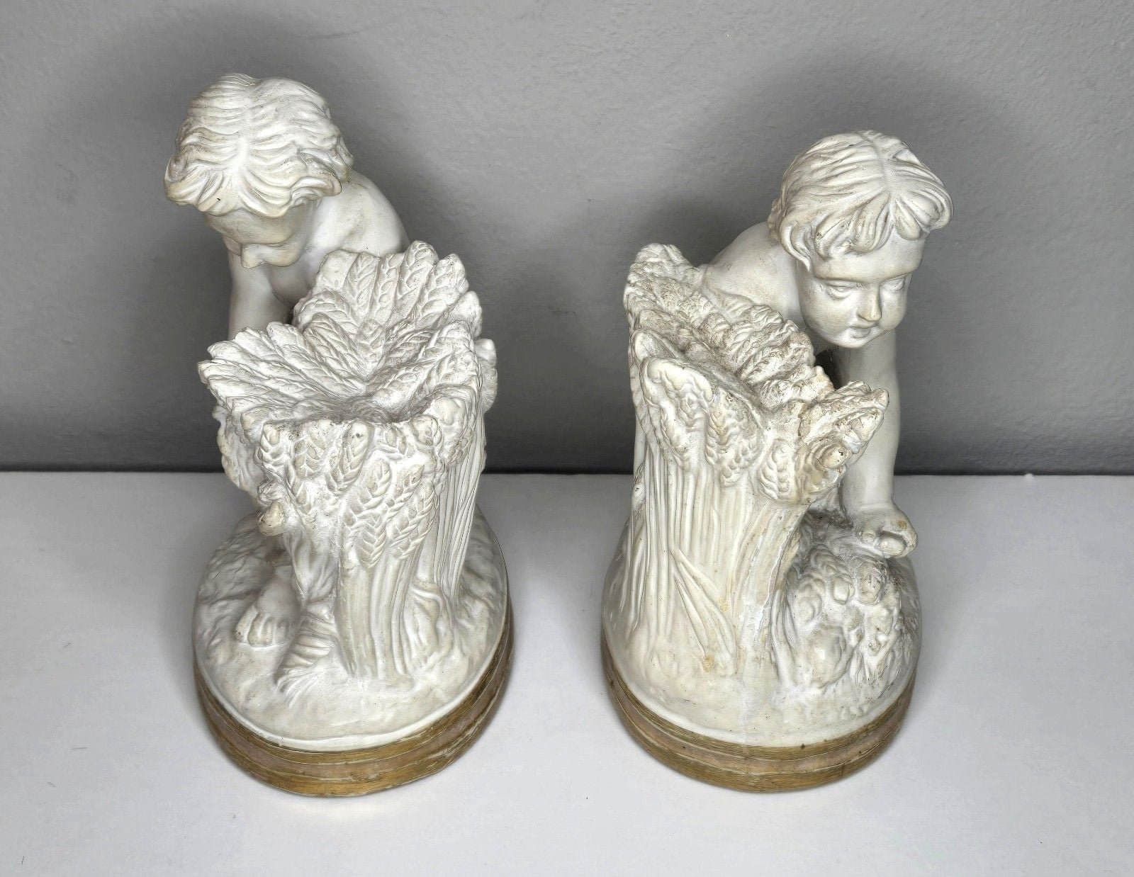 Vintage BORGHESE Niepolds ~ Chalk Putti Bookends ~ Cherubs Harvesting Wheat 3