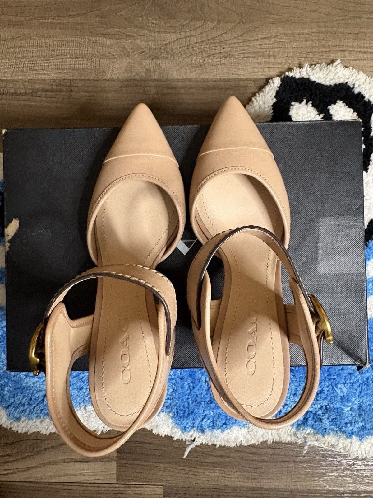Coach Wren Pumps Women’s Size 6.5 Beachwood Leather Pointed Toe Ankle Strap 7