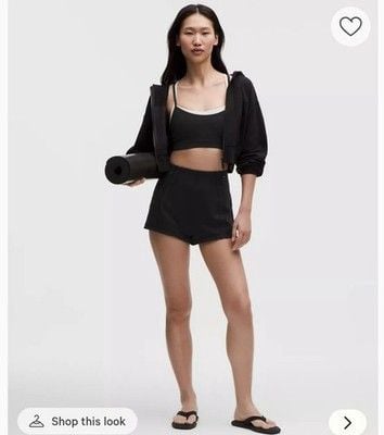 134 Lululemon Define Micro Short Luon XS MSRP $68! 2