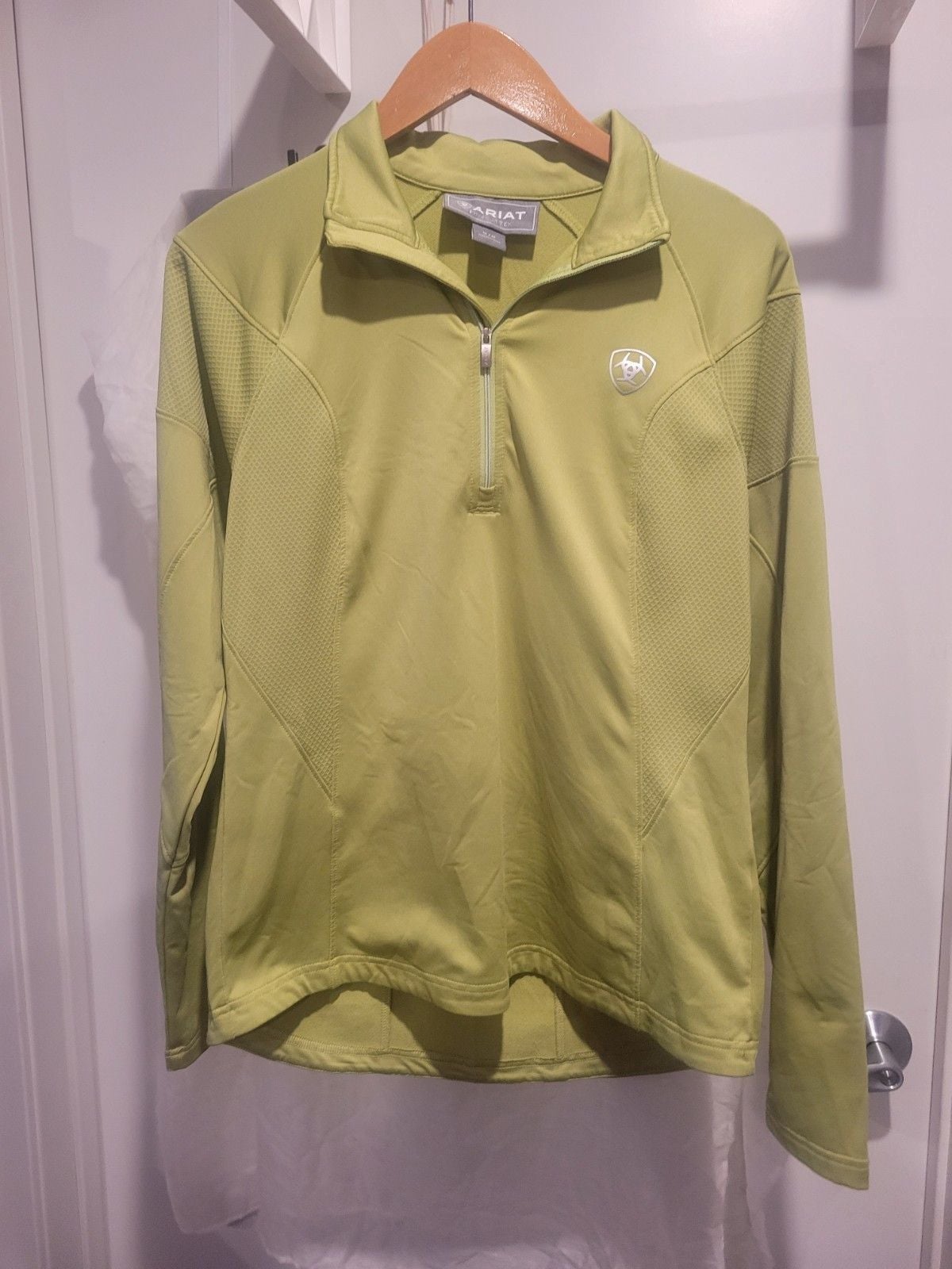 Ariat Tech Women's Pullover Size M- Lime Green 11