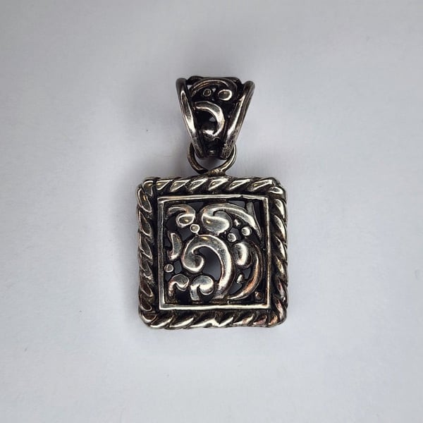 Sterling Silver Filigree Pendant