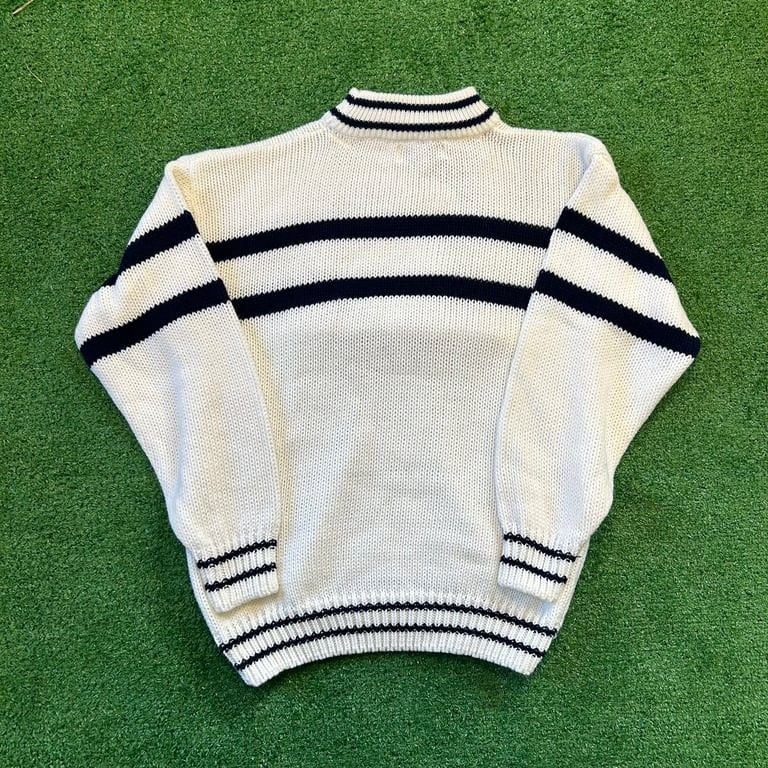 Vintage sport land White Knitted Sweater with Black Stripes 2