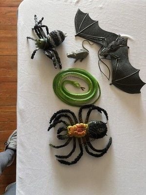 Rubber Halloween lot Spider, Snake, Bat, Mouse Creepy Crawly Decor 1