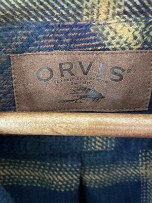 Orvis Men’s Medium 100% Cotton Flannel Blue Brown Plaid Button Up 6