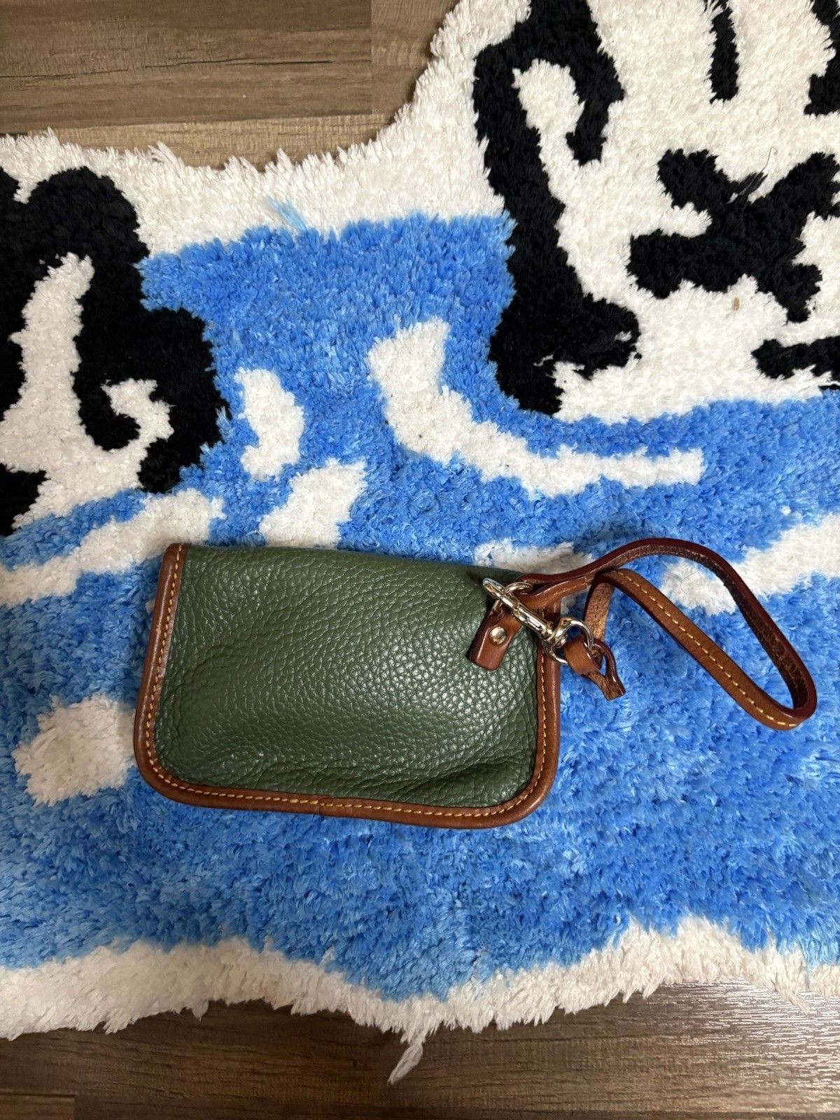 Dooney & Bourke PebbledLeather Snap WristletForest Green 5