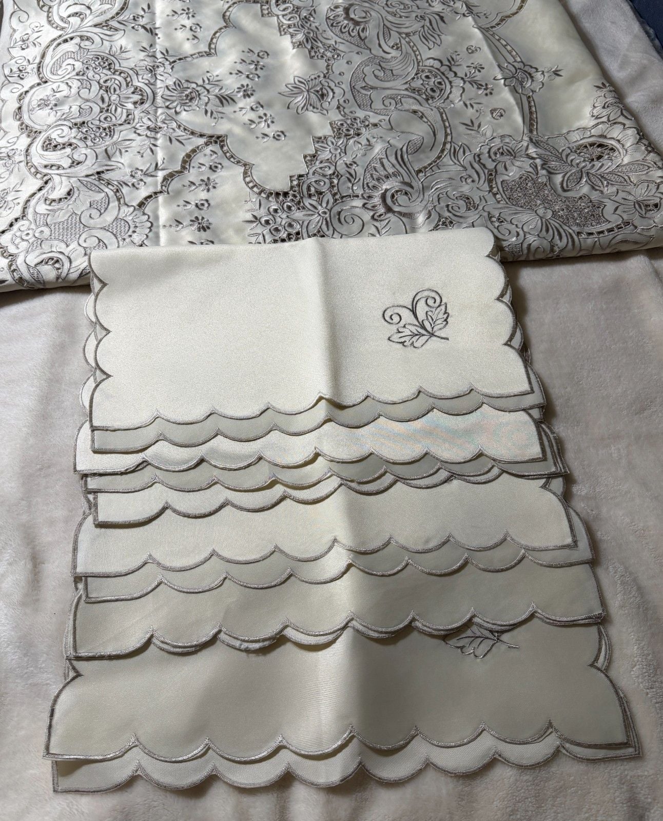 Handmade Dining Table Liner/Cover Set Embroidered Satin Floral Elegant ~7 Piece 6