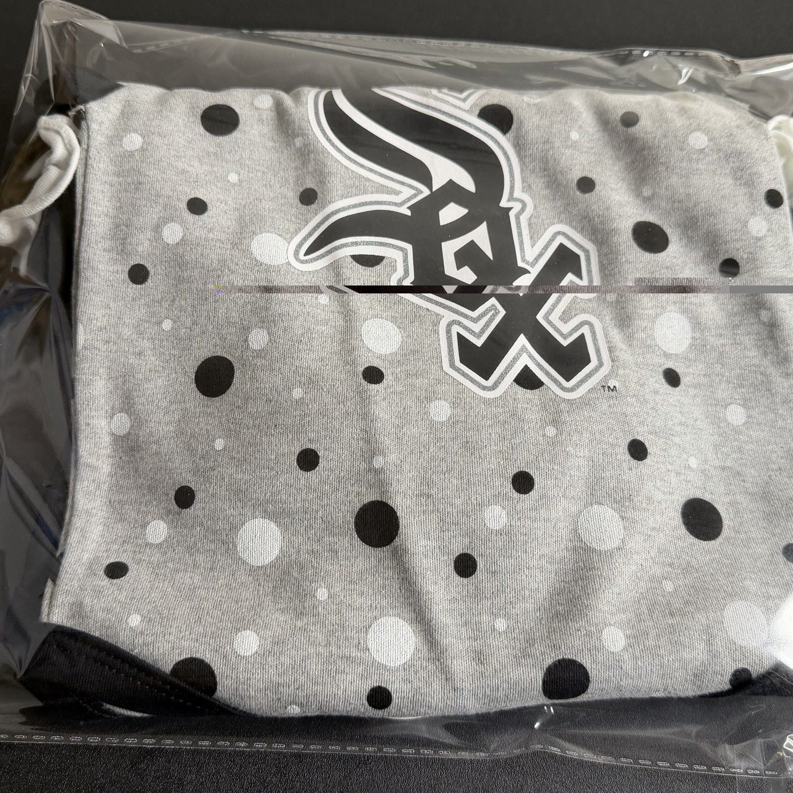 MLB Chicago White Sox 2pc Baby Bodysuit Set 6-9M Short Sleeve Gray 9
