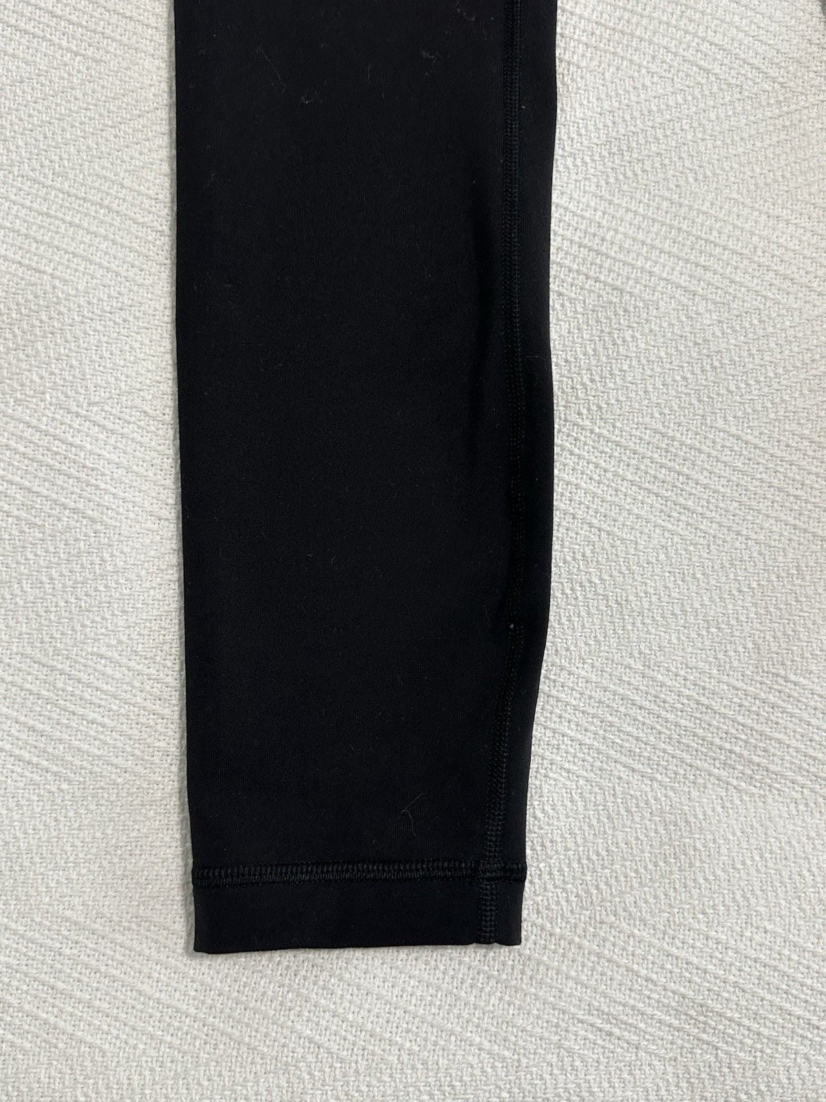 Lululemon Size 4 Womens Workout Pants Yoga Leggings Athletic Black 3