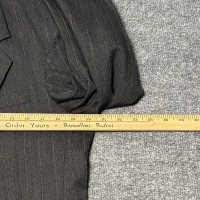 Adolfo Suit  Men’s 42R Classic Fit Charcoal Gray Wool Blend Pinstripe  10