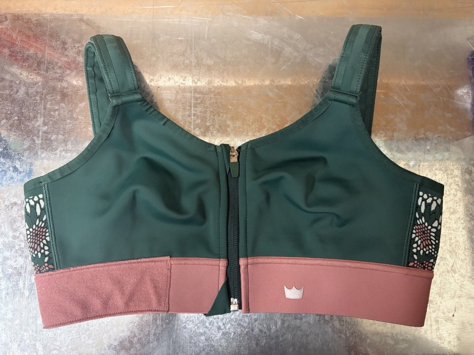 Shefit Women's High Impact Sports Bra Medium Green Front Zip 2