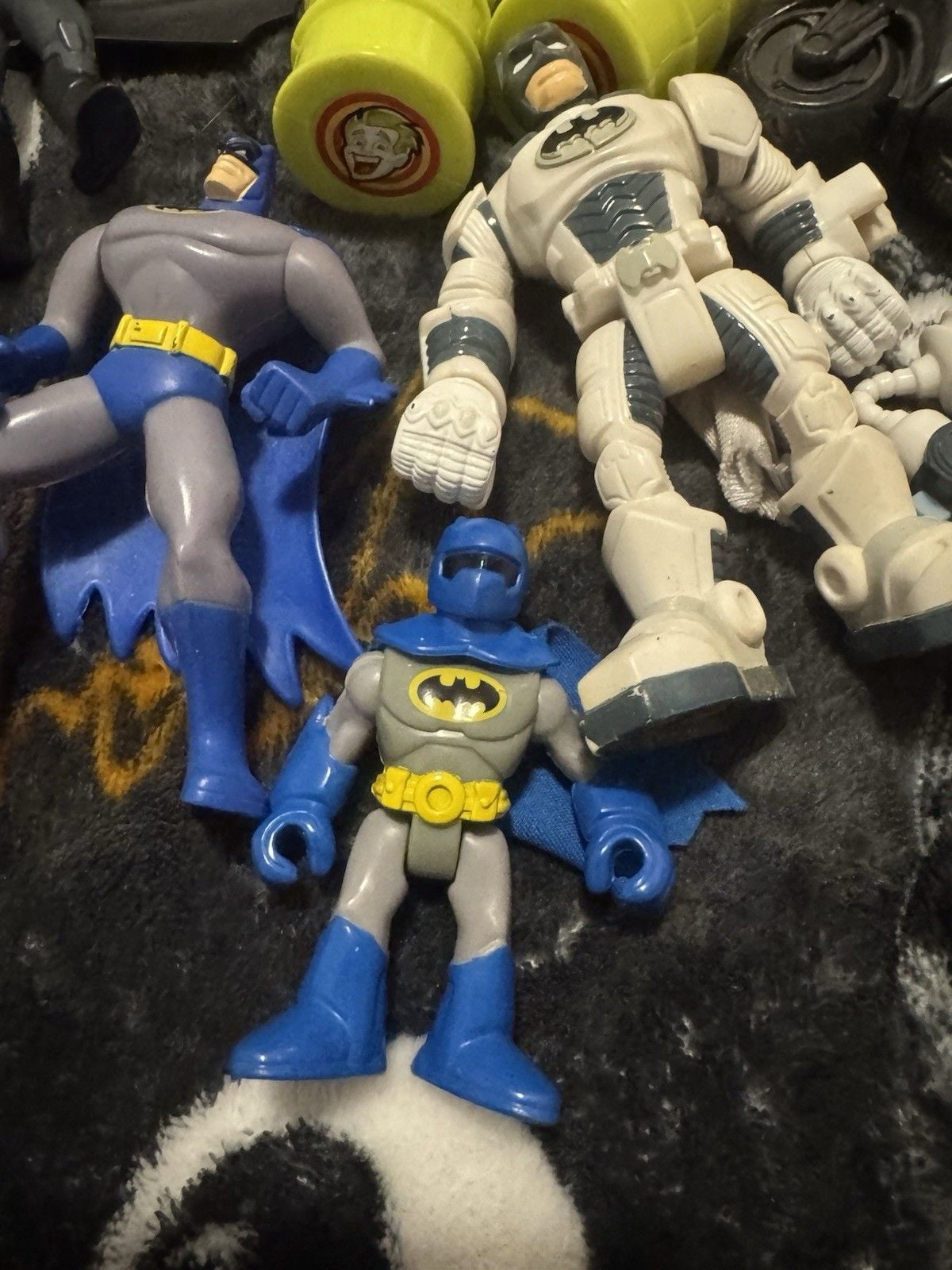 Batman Mixed Lot 4 Pack Action Figures w/ Batcycle & Accessories Plastic 2