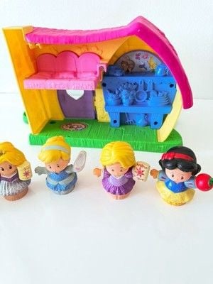 Fisher Price Little People Disney Snow White Cottage & Princesses 2